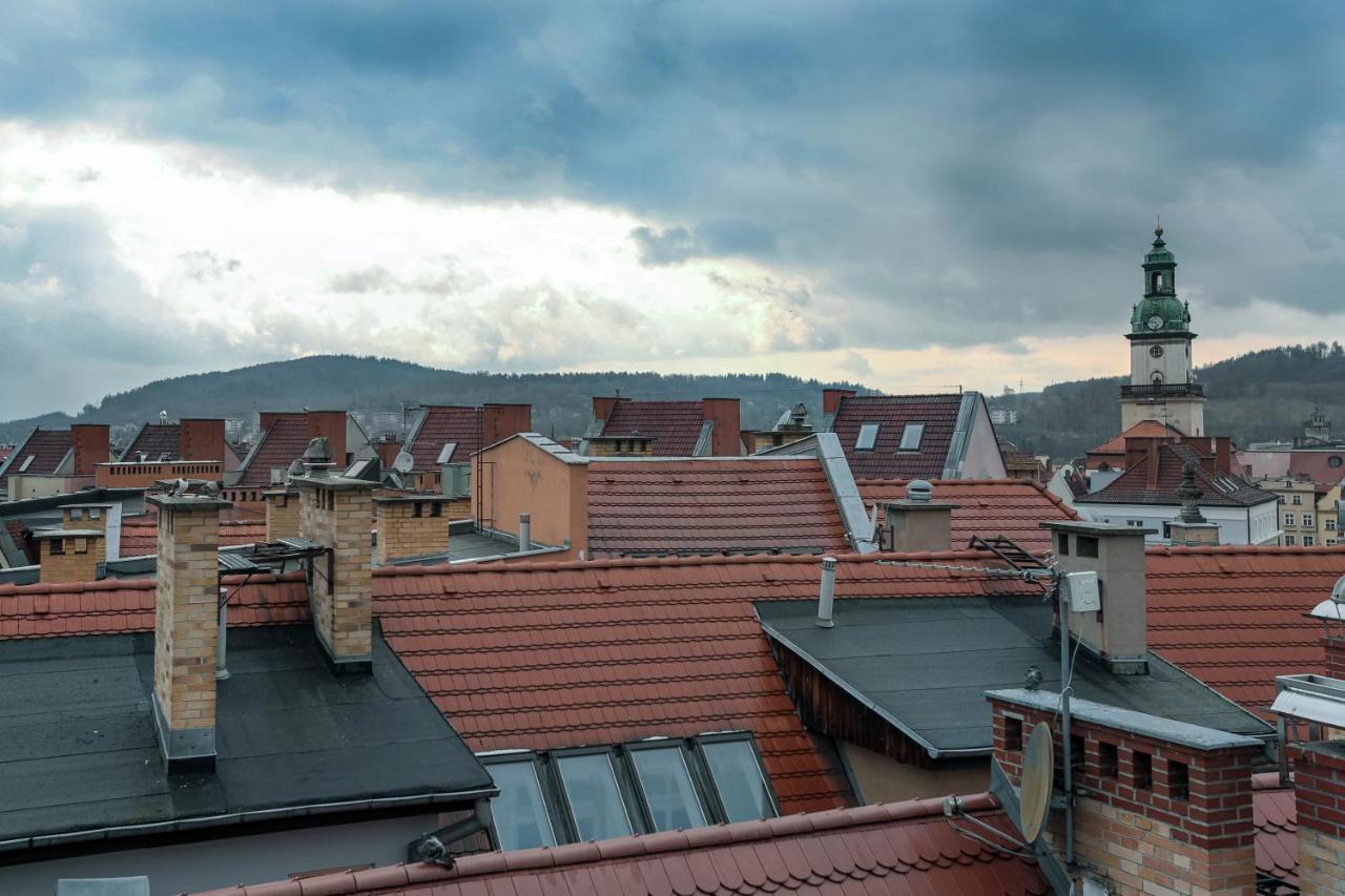 Zeppelin Apartments Simple Acomodation Jelenia Góra Exterior foto